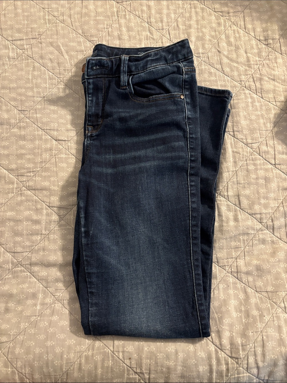 a.n.a Women's Indigo Skinny Jeans